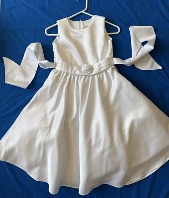 白色缎面正式婚礼花朵女孩礼服 10 美国衬裙特殊场合 — 第 1/4 张图片