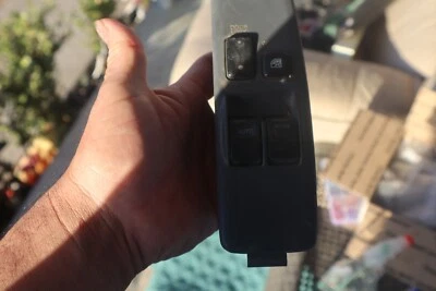 Interruptor de control maestro de ventana eléctrica Toyota Rav4 1998-2000 OEM 2 puertas Foto 1 de 4