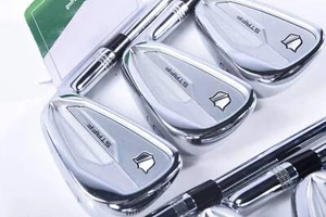 Wilson Staff Model 2024 CB Irons / 4-PW / Stiff Flex KBS Tour Lite Steel Shafts - Picture 1 of 7