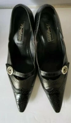 Zapatos de tacón Brighton Trent de cuero negro punta de ala brogue punta para mujer talla 7,5 Foto 1 de 4
