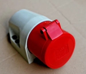 Starkstrom Wandsteckdose CEE - Typ 110 - 16A 380V - Picture 1 of 1