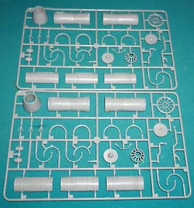 F/A-18F Super Hornet Trompeter 1/32 Anguss N(2) Motoren usw. - Bild 1 von 1