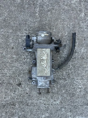 Ford Mustang GT 1996-1998 4,6 L plenum y carrocería del acelerador Foto 1 de 4