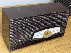 Vintage Philco Marbled Case Mid Century Tube Radio H830-124 - For Parts / Repair - Picture 1 of 19