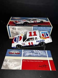 Action 1:24 Darrell Waltrip #11 Pepsi (White) 1983 Monte Carlo Nascar Classics - Picture 1 of 5