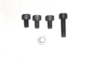 Juego de tornillos de montaje AV mango trasero/tanque OEM Husqvarna, modelos 254 154 - Imagen 1 de 1