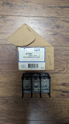 Блок распределения питания Ferraz Shawmut 67583 3P 175A 600 В, основание 5 дюймов x 4 дюйма - Изображение 1 из 4