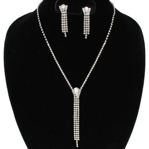 Conjunto de collar y pendientes perforados de piedra transparente frontal largo plata perforada - Imagen 1 de 2