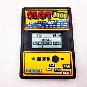 Vintage Radica Slot 5000 Handheld Video Game Travel Pocket Model 570 - Picture 1 of 8