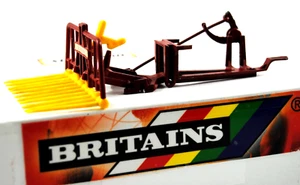 1:32 Britains 9543 BUCK RAKE FRONT & REAR MOUNTED LOADER For FARM Tractors - Picture 1 of 22