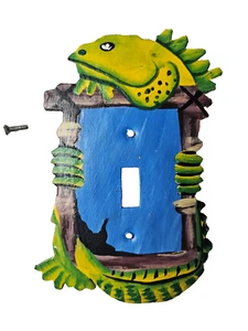 Placa de cubierta de interruptor de pared lagarto verde metal hecha a mano azul verde grande 6,5 x 5 - Imagen 1 de 2