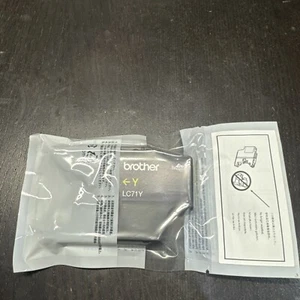 Brother Printer LC71Y Standard Yield Yellow Ink Cartridge NEW SEALED Genuine - Picture 1 of 3