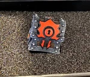 World Of Warcraft Blizzard Horde Chest Artisan Keycap Clackeys Blizzcon Keyboard - Picture 1 of 7