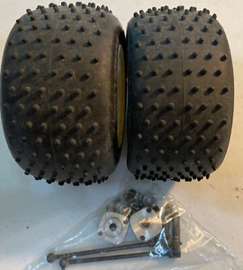 Team Associated RC10 RC10T Rear RareWheels And Tires Hubs And CVD 122 - Picture 1 of 10