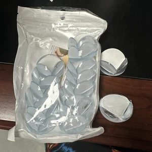 16 Protezioni Angolari in Silicone Forma L Mobili Tavolo Bordo Sicurezza Bambini - Foto 1 di 2