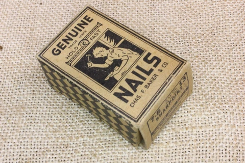 7/8” Old Rubber Heel 25 Nails 3/16” Round Flat Head Vintage Sharpoint Box Cover