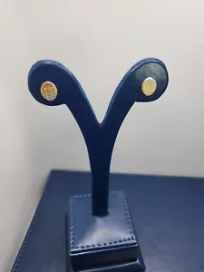18ct Gold Stud Earrings, 750 Hallmark - Picture 1 of 5
