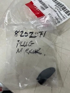 NEW GENUINE APRILIA SR50 GULLIVER LEONARDO 125 RIGHT LEFT MIRROR PLUG AP8202071 - Picture 1 of 1