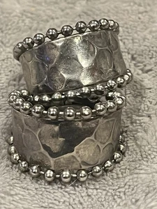 Pendientes brutalistas de aro de plata de ley  - Imagen 1 de 4