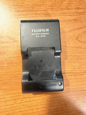 Cargador de batería Fujifilm BC-45B para cámaras Finepix Foto 1 de 2