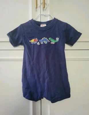 Mameluco de fútbol de dinosaurio con etiqueta estampada a mano vintage de Carter's Foto 1 de 4