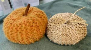 SCHÖNES HANDGEFERTIGTES GEHÄKELTES KÜRBISPAAR! HERBST/HERBST/HALLOWEEN! - Bild 1 von 6