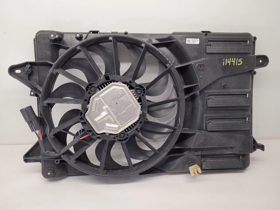 2016 2017 2018 2019 2020 CHEVROLET MALIBU Radiator Fan Motor Fan Assembly  Foto 1 de 4