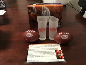 Smartbox Dr. Pepper Schnapsgläser und Schaumstoff Mini Fußbälle - Bild 1 von 1