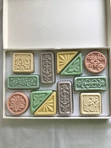 Vintage Avon Hostess Soap Sampler Still Fresh Scent NIB 12 bars 1966 - Picture 1 of 9