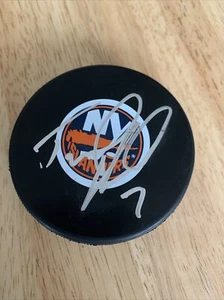 Trent Hunter #7 Signed New York Islanders NHL Hockey Puck With Hologram COA - Picture 1 of 3