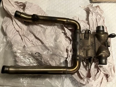 Convertidor catalítico para motocicleta Triumph Thruxton RS (Bonneville) 1200 OEM Foto 1 de 4