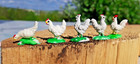 5X FEDERVIEH HUHN HENNE KUNSTSTOFF FIGUR WIE HAUSSER ELASTOLIN BAUERNHOF VINTAGE