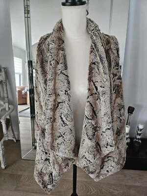 Chaleco The Limited MUJERES Talla M/L Imitación Piel Marrón Frente Abierto Asimétrico Foto 1 de 4