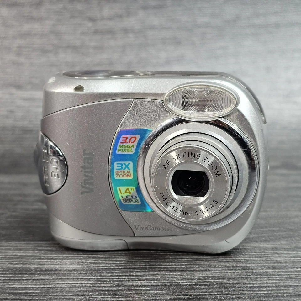 Vivitar ViviCam 3760 3.0MP Digital Camera - Silver - Image 1 of 4