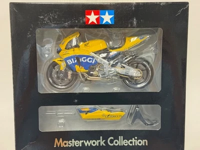 1/12 Tamiya Master Work Honda RC211 V Del 2003 Moto GP Di Max Biaggi #3 ABG153 - Immagine 1 di 4