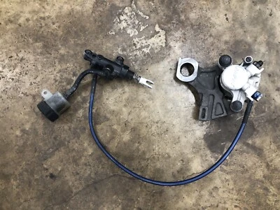 Cilindro maestro de freno trasero Yamaha YZFR6 YZF R6 03 04 05 R6S 06 07 08 09 OEM  Foto 1 de 4