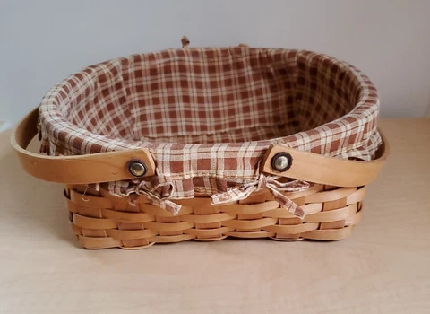 Round basket with liner and handles, 12" diameter Cover
