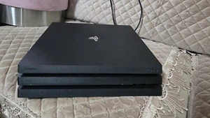Consola doméstica Sony PlayStation 4 Pro 1 TB - negra - Imagen 1 de 5
