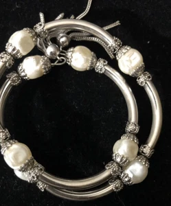 Vintage Faux Pearls Baroque Elegant Spiral Wrap Bracelet  Unsigned Springy Light - Picture 1 of 13