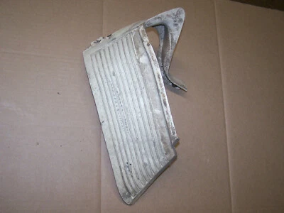 MOPAR 1976 77 78 CHRYSLER NEW YORKER RIGHT FRONT FENDER EXTENSION BUMPER FILLER Foto 1 de 3