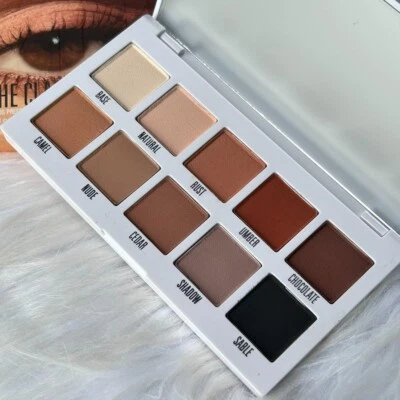 New Kylie Jenner The Classic Matte Palette 10 colors Full size 10 x0.9 g/0.03 oz - Image 1 of 4
