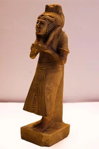 Queen Hatshepsut with Baboon- Queen of Egypt - Egyptian queen - Baboon monkey - Picture 1 of 5