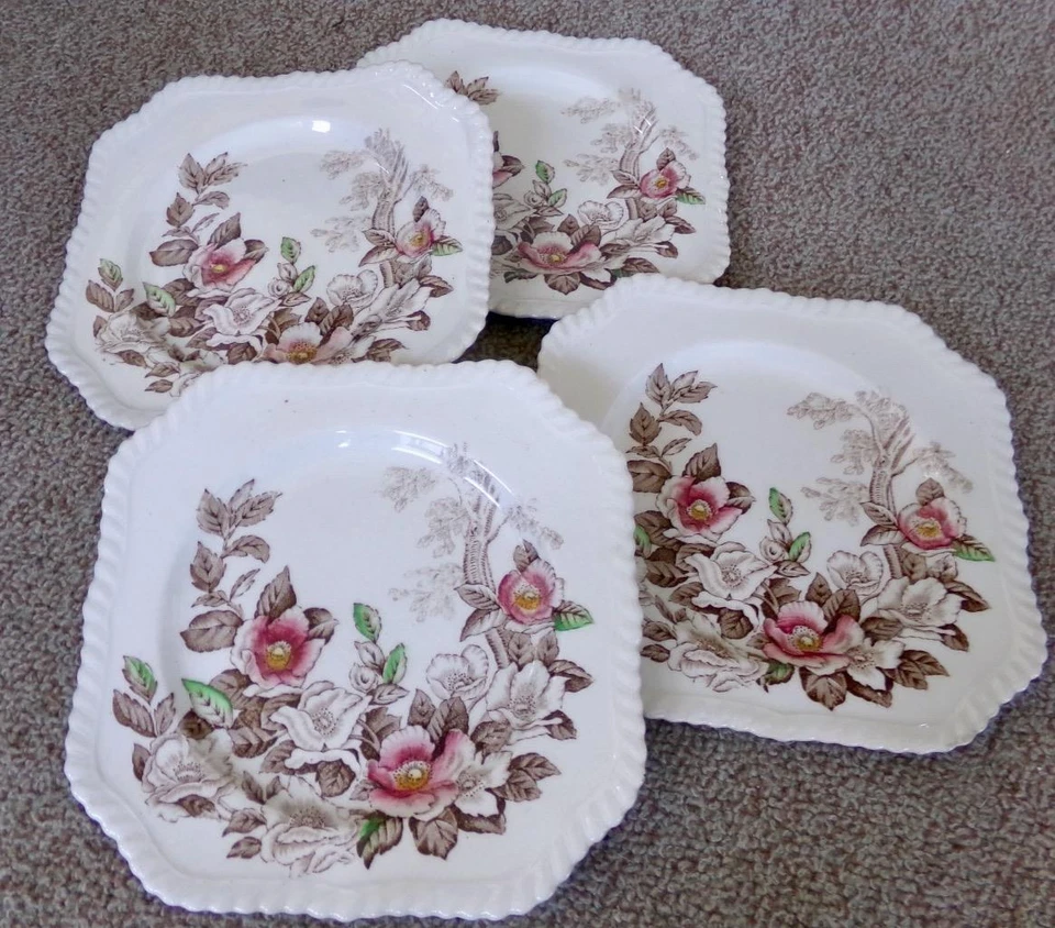 Johnson Brothers Windsor Ware Apple Blossom Four 7.5" Square Dessert Plates - Imagem 1 de 1