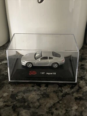 捷豹 XK 银色 带比例 1: 87 — 第 1/2 张图片
