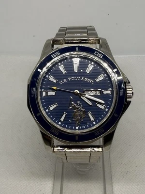 U.S. Polo Assn. Men's Dive-Style Watch Silver-Tone Blue Dial 0525 - Image 1 of 4