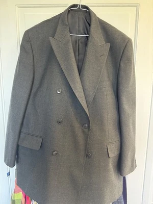 Mens Grey Business Suit, Brook Taverner, Chest 48S, Trousers 40S Wool blend - Image 1 of 4