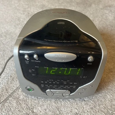 Roberts CR 9986 CD Player & Clock Radio/Dual Alarm 3 Band Silver & Black - Image 1 of 4