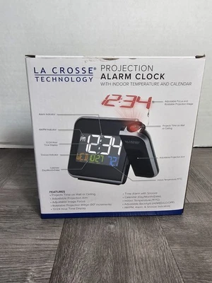 W85923 La Crosse Technology Projection Alarm Clock W-Indoor Temperature&Calendar - Image 1 of 4