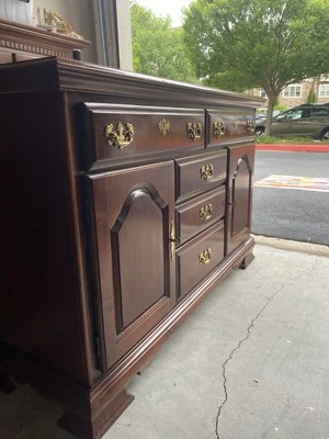 Vintage Dixie Furniture Mahogany Sideboard Buffet Server Console -Colonial Style - Image 1 of 4