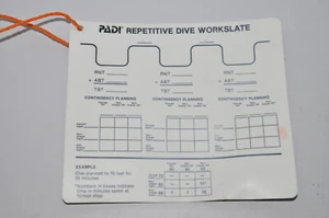 Pizarra de trabajo de buceo repetitivo PADI VINTAGE 1984 (entrenamiento de buceo en buceo) - Imagen 1 de 5